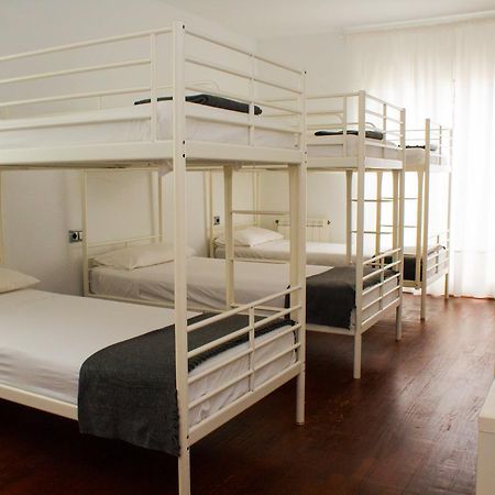 Sitges Beach Hostel Exterior photo