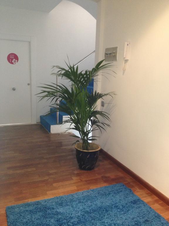 Sitges Beach Hostel Exterior photo