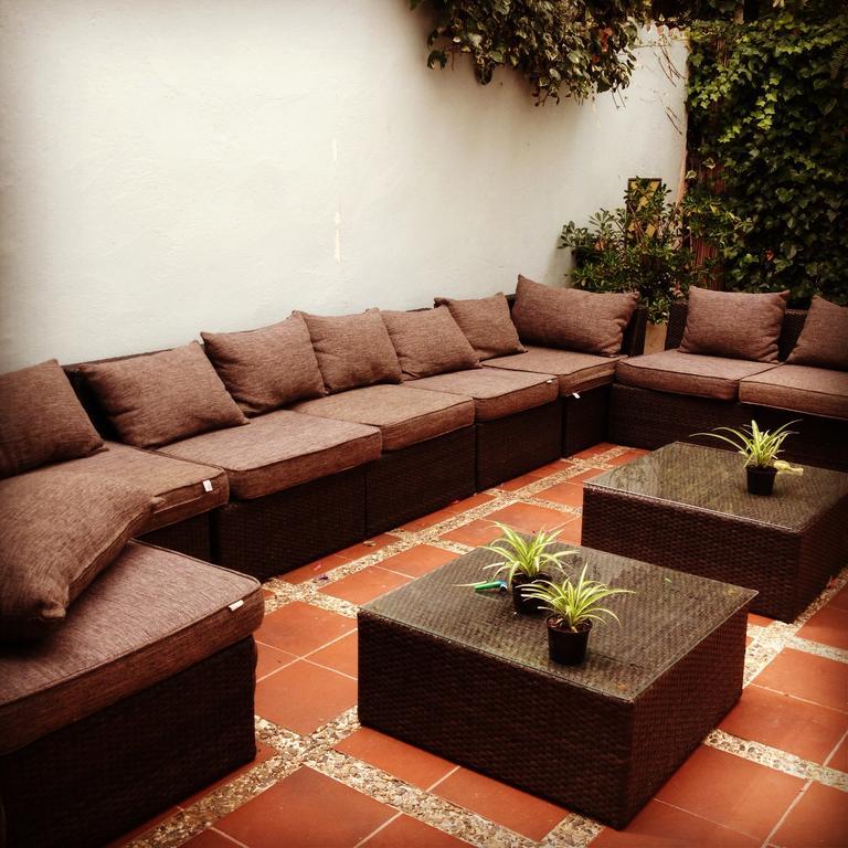 Sitges Beach Hostel Exterior photo