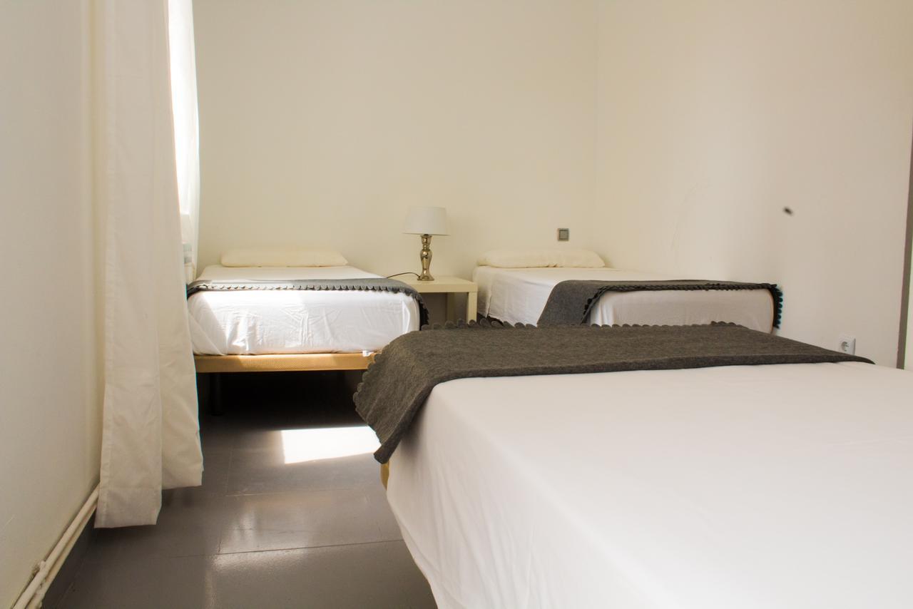 Sitges Beach Hostel Exterior photo