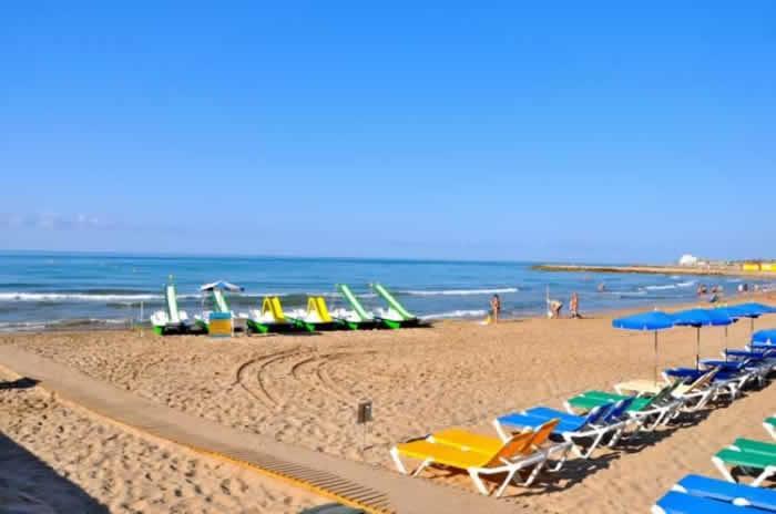 Sitges Beach Hostel Exterior photo