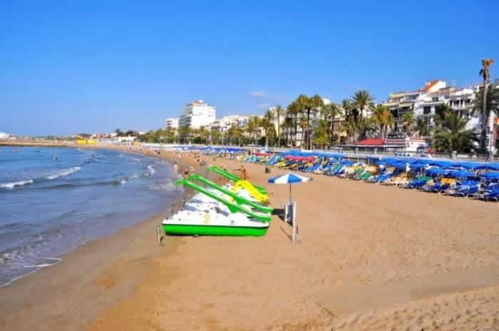 Sitges Beach Hostel Exterior photo